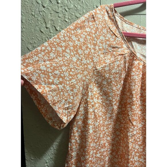 Shein Curve Orange Floral Blouse Woman’s Size 2XL - Picture 3 of 5